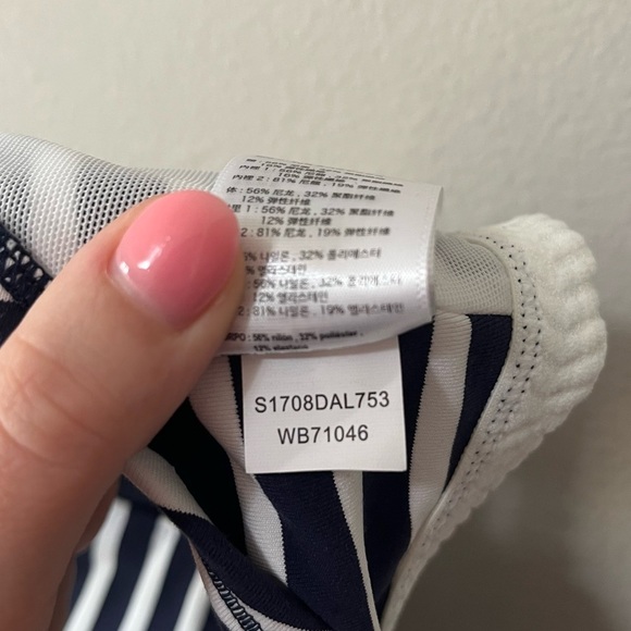 New Balance by J. Crew Navy Blue Striped Zip Front Sports Bra Racerback Small - Picture 11 of 11